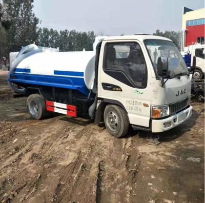 5噸養(yǎng)殖廠(chǎng)吸糞車(chē) 化糞池清理轉(zhuǎn)運(yùn)吸糞車(chē)